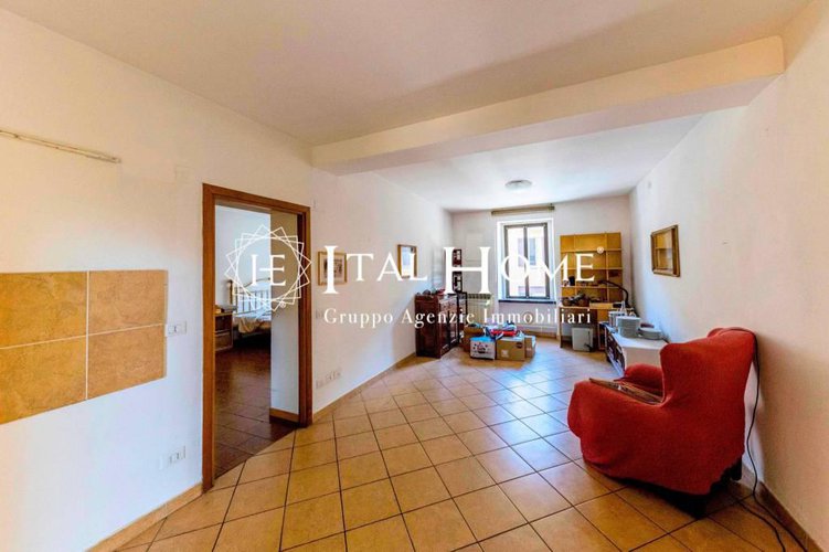 Borgo Palazzo, Vendesi Trilocale + Servizi, affare! Bergamo