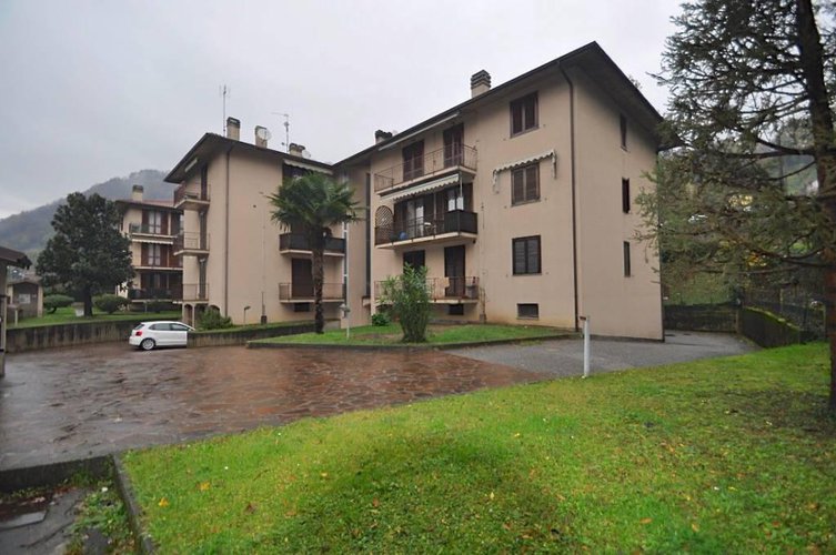 AMPIO TRILOCALE IN VENDITA A VILLA D'ADDA Villa d'Adda