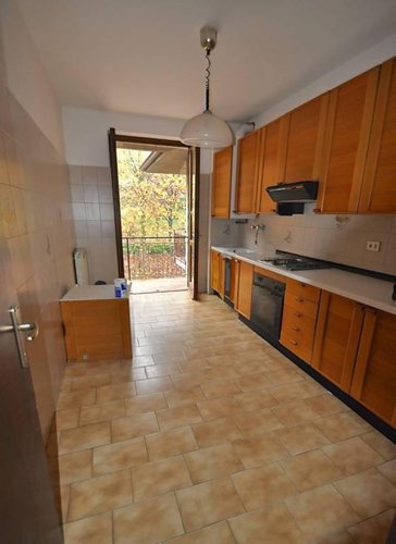 AMPIO TRILOCALE IN VENDITA A VILLA D'ADDA Villa d'Adda