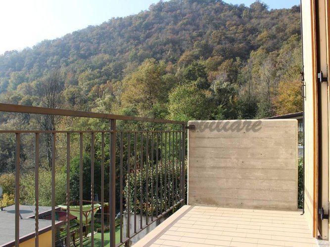 Albano Sant'Alessandro, quadrilocale in posizione panoramica Albano Sant'Alessandro