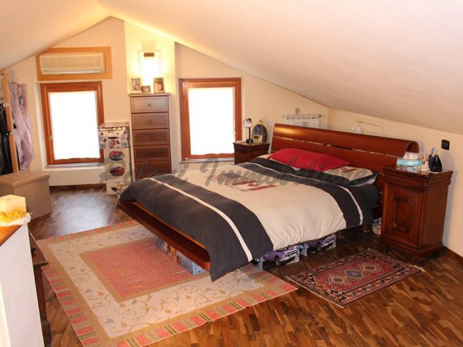 Albano Sant'Alessandro, quadrilocale in posizione panoramica Albano Sant'Alessandro