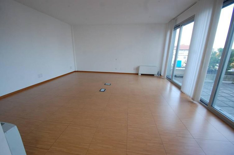 A779P Lallio ufficio 210mq Lallio