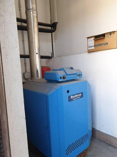 AFFACCIATO SULLA VIA PRINCIPALE DEL CENTRO Imbersago