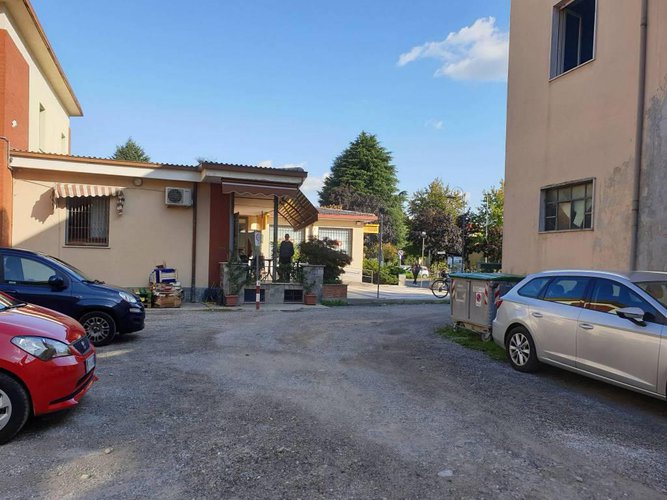 AFFACCIATO SULLA VIA PRINCIPALE DEL CENTRO Imbersago