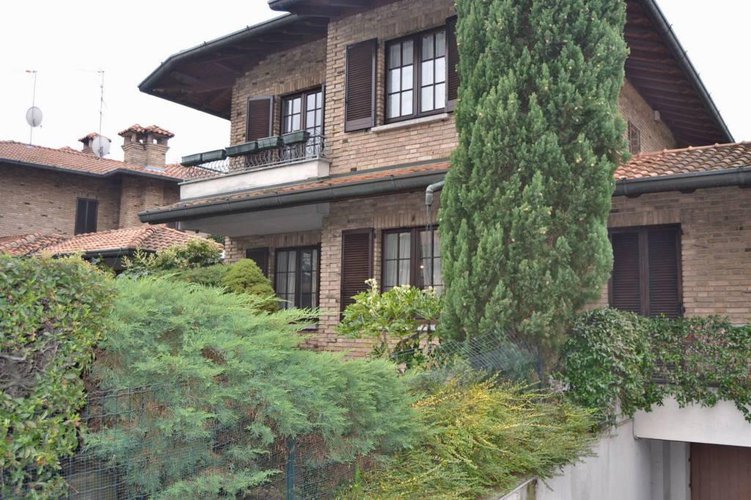 Villa indipendente cabiate Cabiate