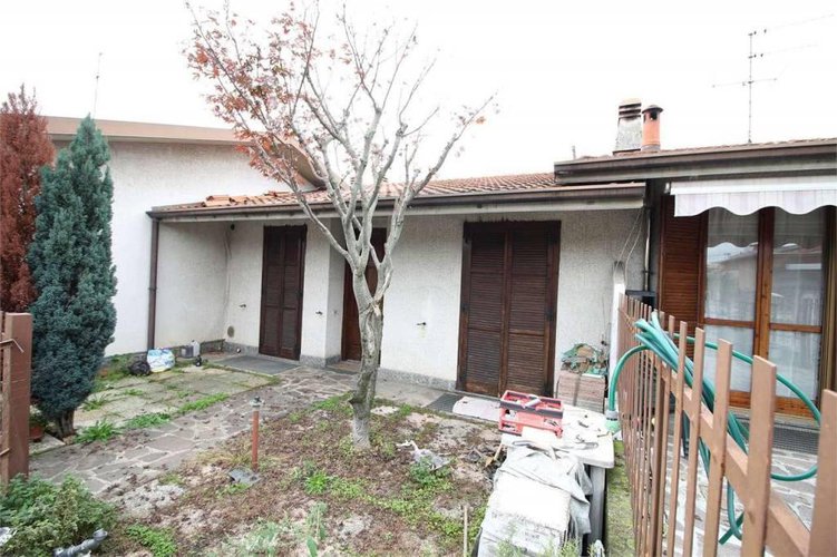 Villa a Schiera Madone