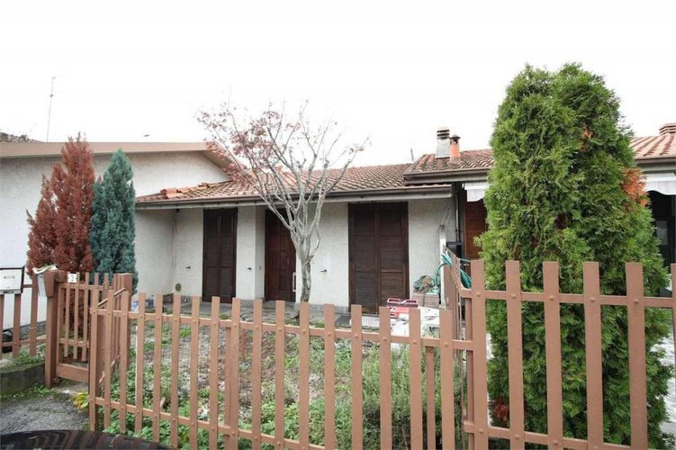 Villa a Schiera Madone