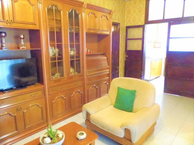 posizione centrale e residenziale Carobbio degli Angeli