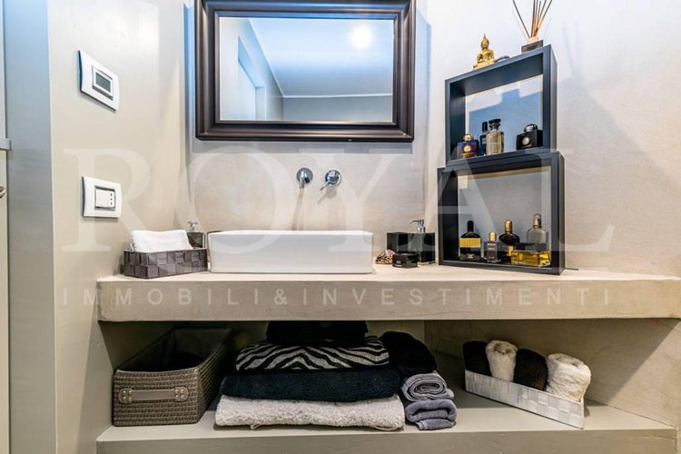 Adiacenze Via XX Settembre - Quadrilocale ristrutturato Bergamo