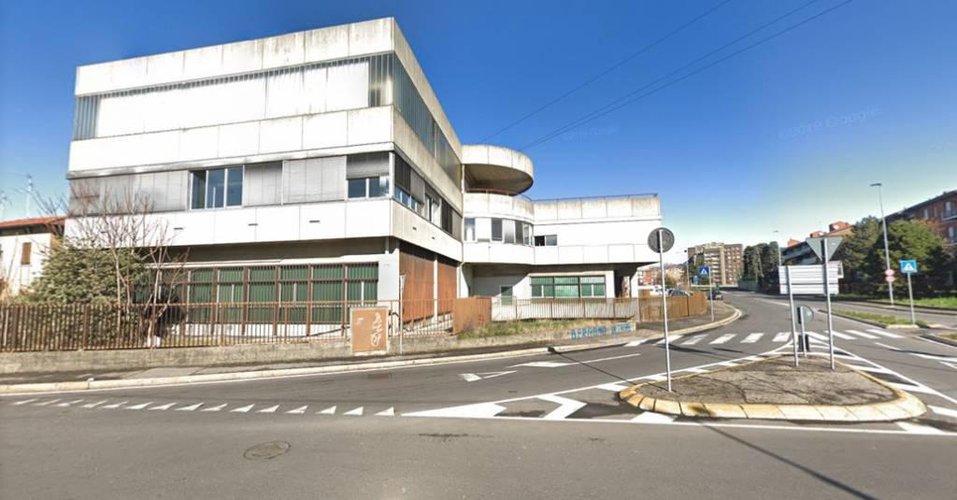 Centro commerciale espositivo e uffici Bergamo