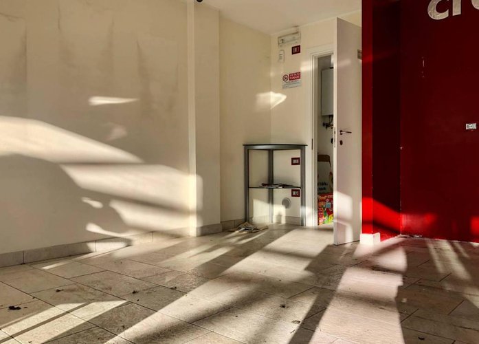 CENTRALISSIMO NEGOZIO/UFFICIO CON AREA ESTERNA DI 150 MQ Nembro