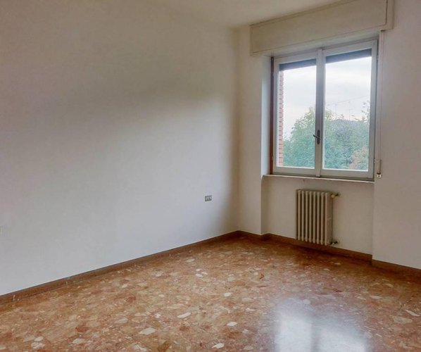 Quadrilocale con box, cantina e posto auto. Affare! Nembro