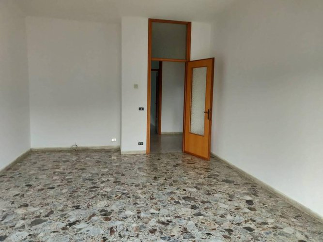 Quadrilocale con box, cantina e posto auto. Affare! Nembro