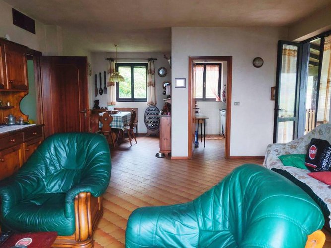 Villa unifamiliare immersa nel vedere con terreno Albino