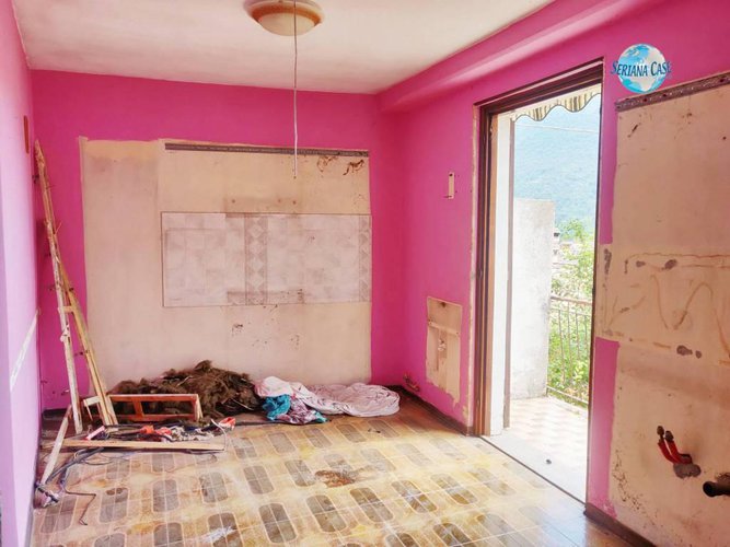 Porzione di casa da ristrutturare Albino