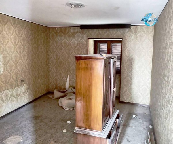 Porzione di casa da ristrutturare Albino