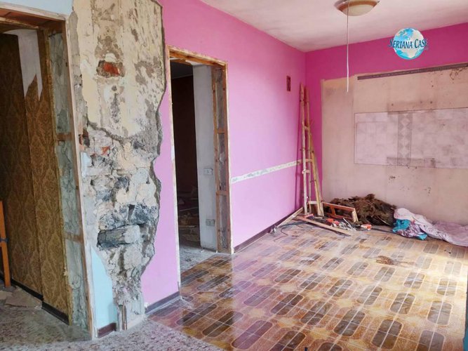 Porzione di casa da ristrutturare Albino