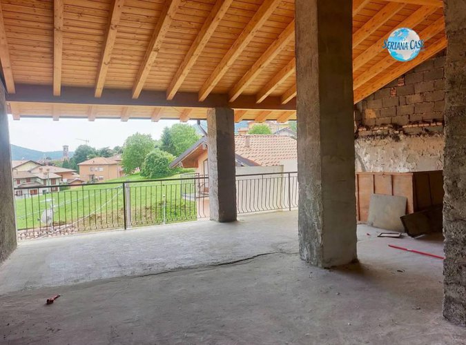 Porzione di casa da ristrutturare Albino