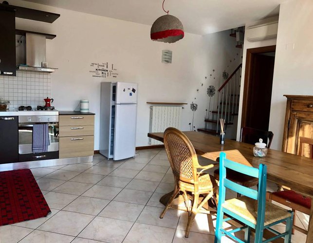 Grazioso trilocale con giardinetto di proprietà, arredato! Villa di Serio