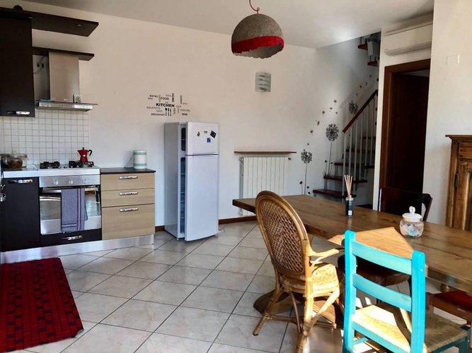 Grazioso trilocale con giardinetto di proprietà, arredato! Villa di Serio