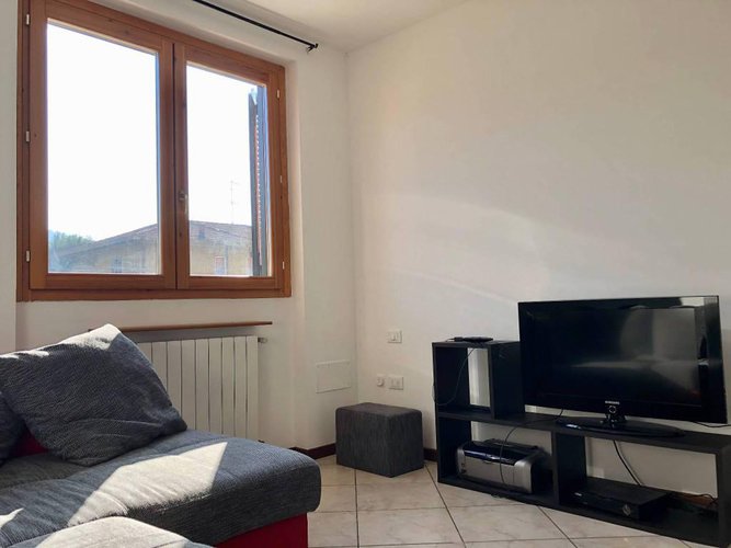 Grazioso trilocale con giardinetto di proprietà, arredato! Villa di Serio