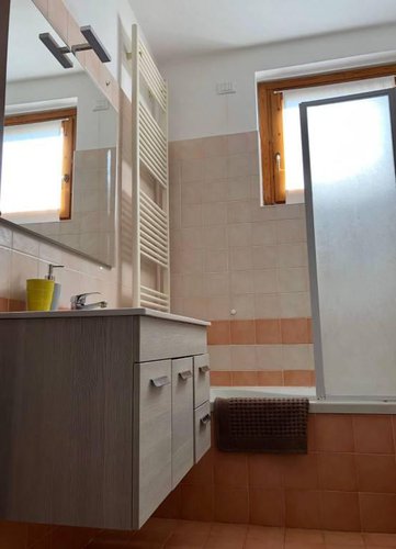 Grazioso trilocale con giardinetto di proprietà, arredato! Villa di Serio