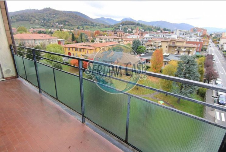 trilocale 5 piano Parco Turani € 129.000 Bergamo