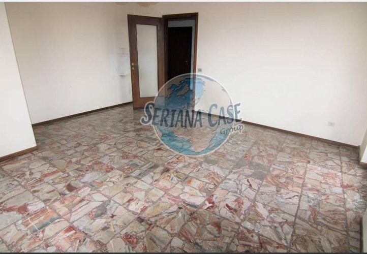 trilocale 5 piano Parco Turani € 129.000 Bergamo