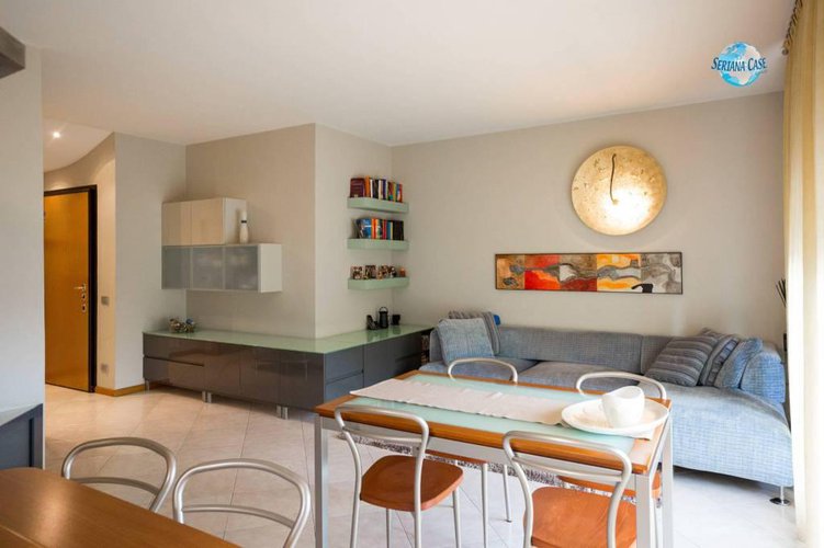 Grazioso quadrilocale con box doppio, arredato! Nembro