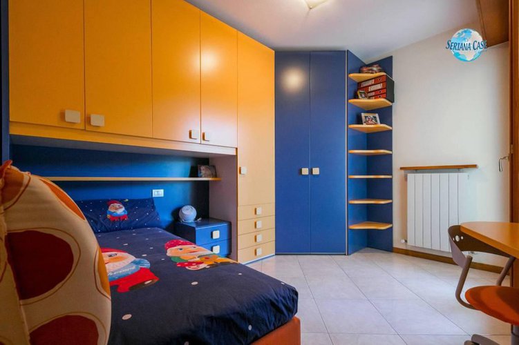 Grazioso quadrilocale con box doppio, arredato! Nembro