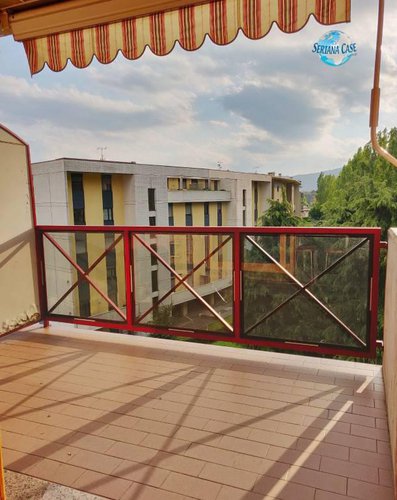 Grazioso quadrilocale con box doppio, arredato! Nembro