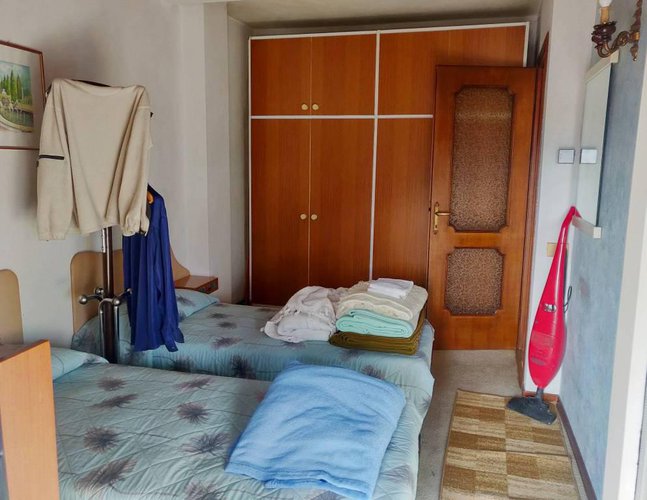 Villetta a schiera di testa con giardinetto Albino