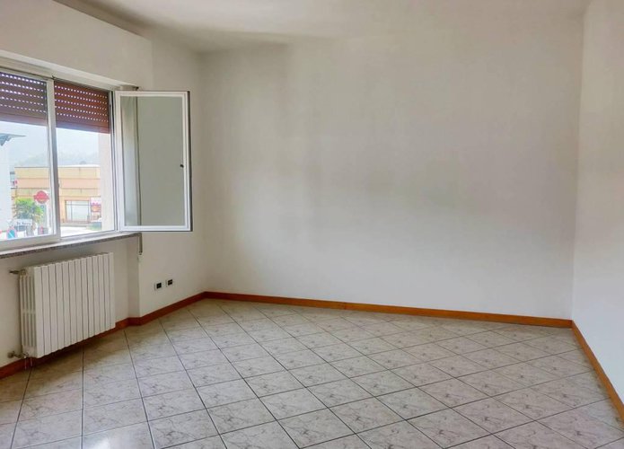 Prezzo incredibile, trilocale con box ristrutturato Albino