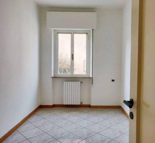 Prezzo incredibile, trilocale con box ristrutturato Albino