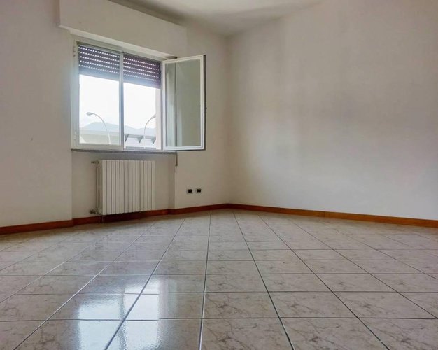 Prezzo incredibile, trilocale con box ristrutturato Albino