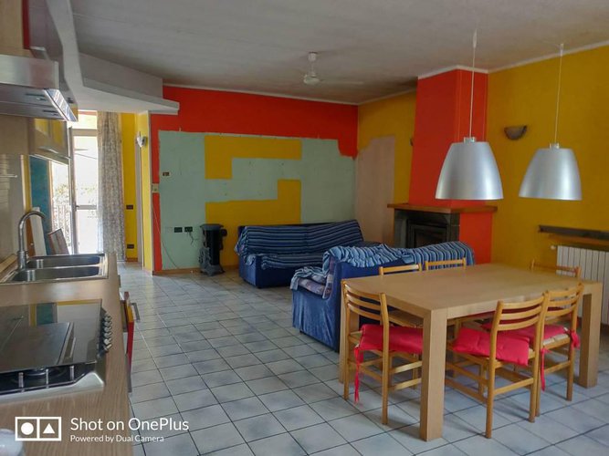 Trilocale adattabile a quadri di 125, box compreso Albino