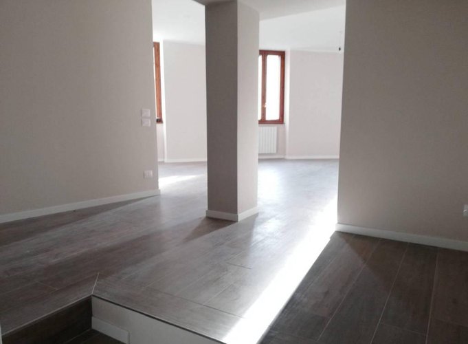 Nuovissimo trilocale con cantina, centralissimo Albino Albino