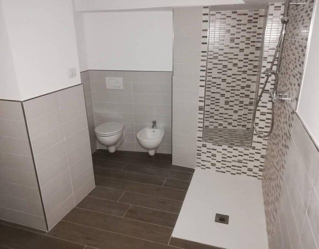 Nuovissimo trilocale con cantina, centralissimo Albino Albino