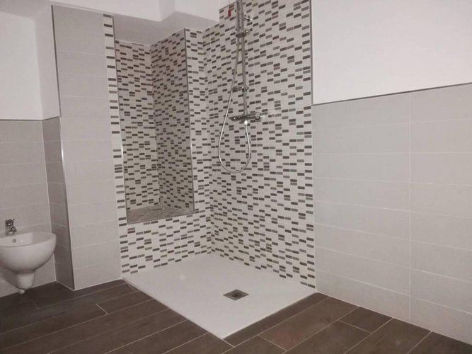 Nuovissimo trilocale con cantina, centralissimo Albino Albino