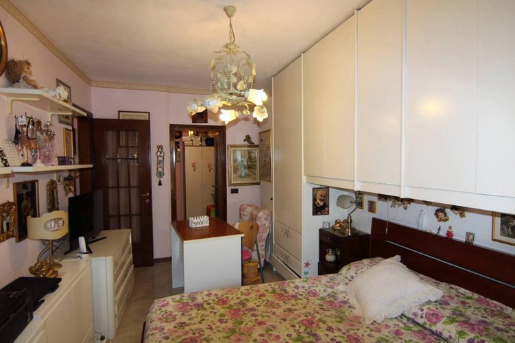 vicinanze Piazza Sant'Anna in casetta con giardino e box Bergamo