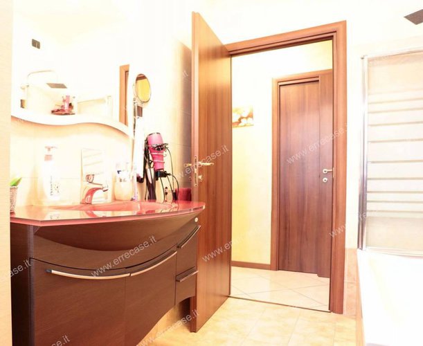 Nelle vicinanze...Bellissimo 3 locali con giardino! Brembate