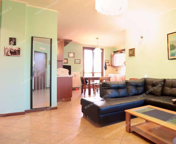 Recente 3 Locali + Servizi Brembate