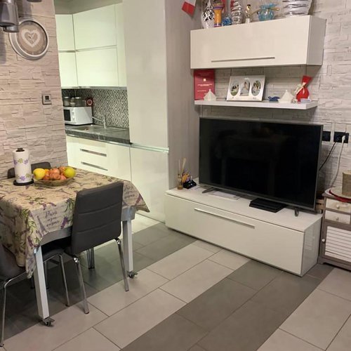 PORZIONE DI CASA CON UN MONOLOCALE, UN BILOCALE E GIARDINO Seriate