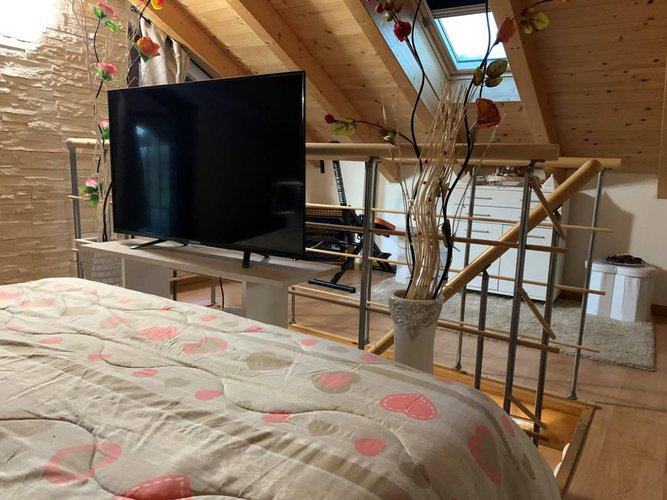 PORZIONE DI CASA CON UN MONOLOCALE, UN BILOCALE E GIARDINO Seriate