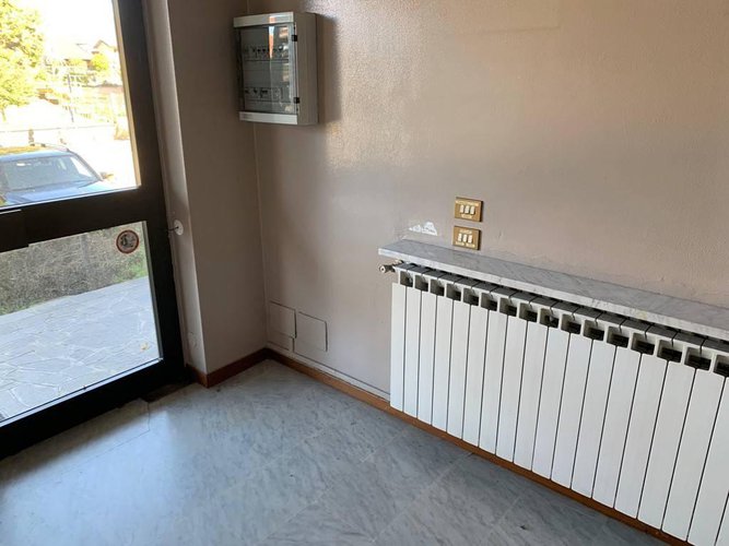 Negozio/Studio Professionista Medolago