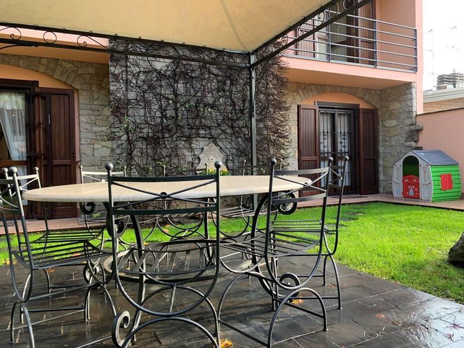 VILLA SINGOLA Albino