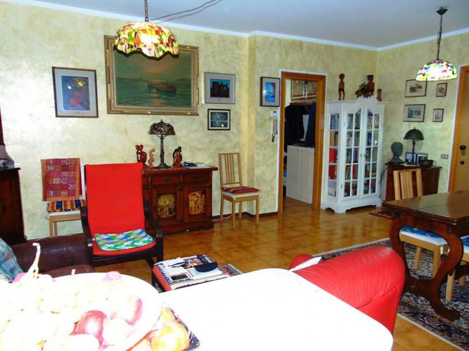 Trilocale con cantina e box Villa di Serio