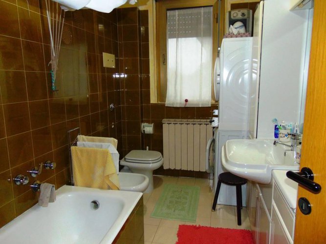 Trilocale con cantina e box Villa di Serio