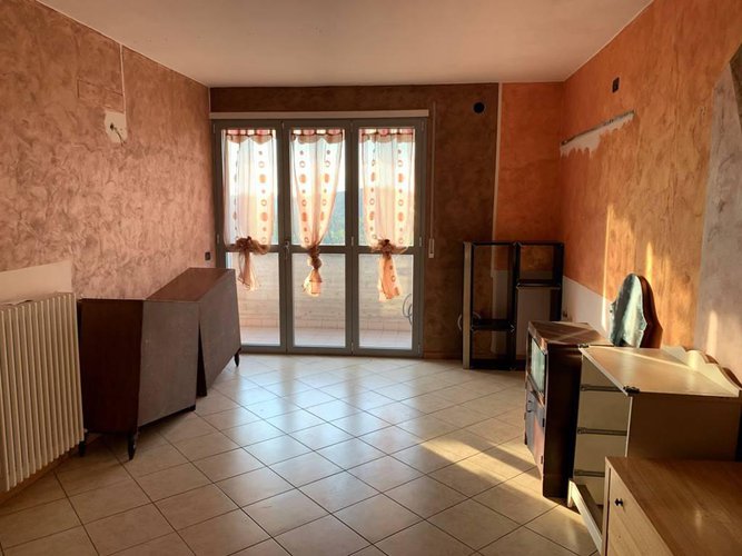 BILOCALE CON BOX Scanzorosciate