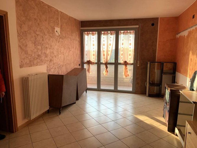 BILOCALE CON BOX Scanzorosciate